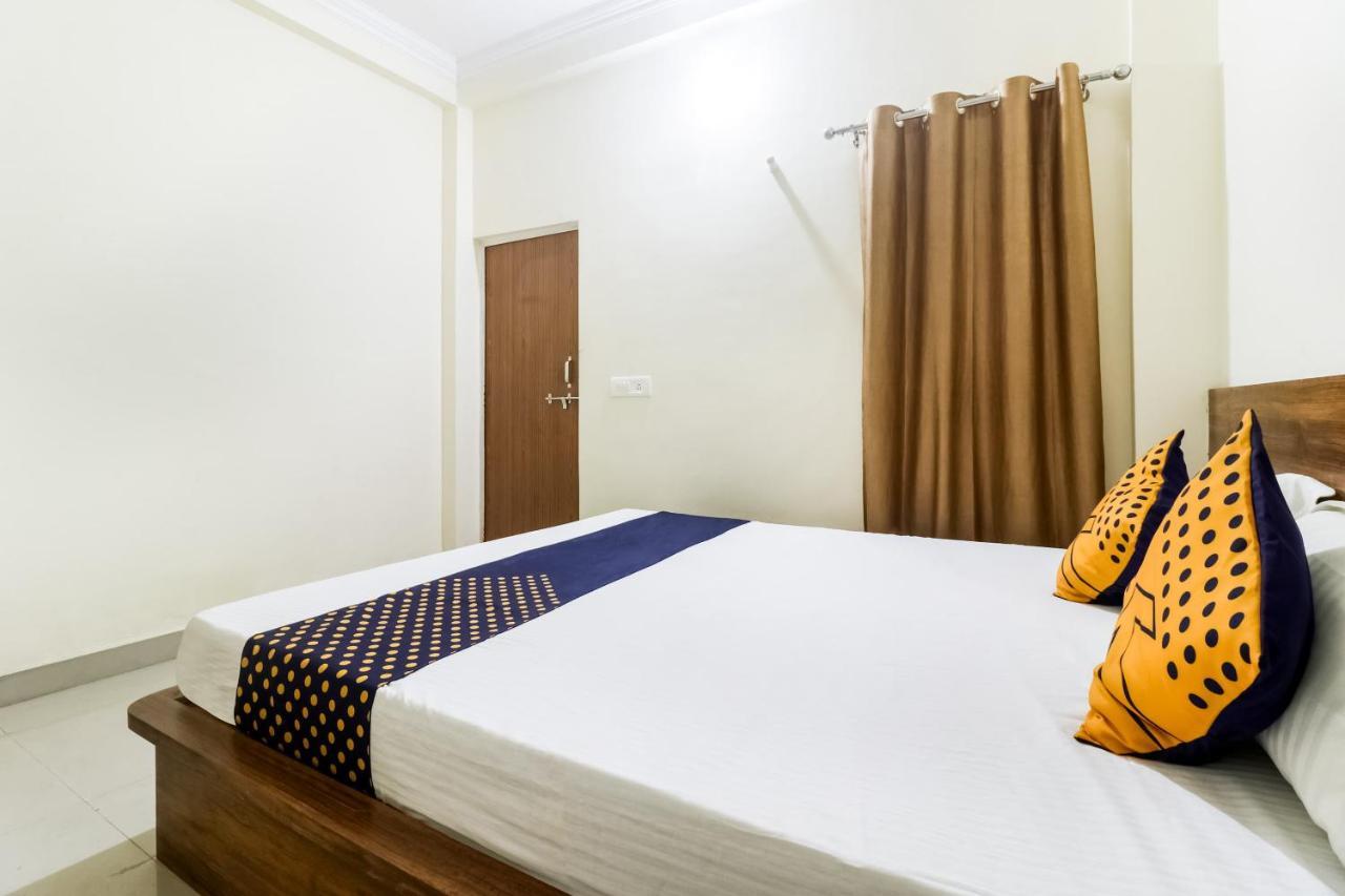 Oyo 40073 Yash Homestay Samarda Kaliasot Exterior photo